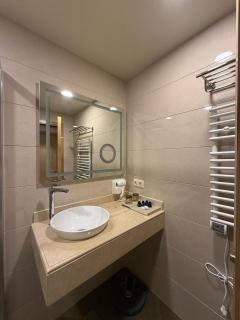 Dreamland Oasis Apartments - 2