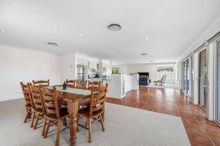 Nerissa on Newport - 6