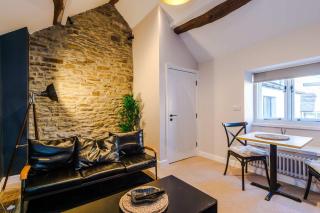 Deacon's Retreat Peak District - 7