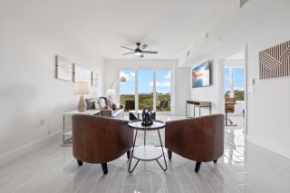 Luxury River Front Secluded Condo w Resort Amenities RFI 910 - 7