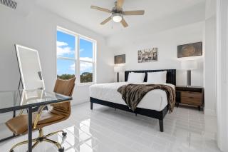 Luxury River Front Secluded Condo w Resort Amenities RFI 910 - 6