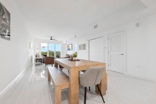 Luxury River Front Secluded Condo w Resort Amenities RFI 911 - 4