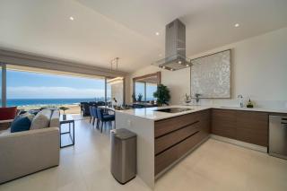 Wonderful 2BR Condo with Ocean and Arch Views - 6