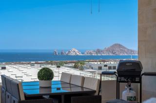 Stunning Bay Views from Spacious Terrace - 3