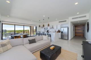 Spacious New 3BR Condo at Tramonti plus Resort Access - 9