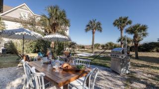 Sandpiper by AvantStay Gorgeous Beachside Home w Spacious Yard Chic Design - 7