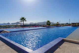 Stylish and Modern New 2BR Condo with Ocean Views - 6