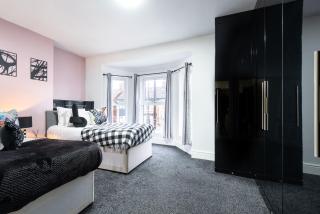 Jesu Snug 4 Bedrooms 1,5 Bathroom Home By Jesouth Nr Saltend , Hedon Rd Hull - 6