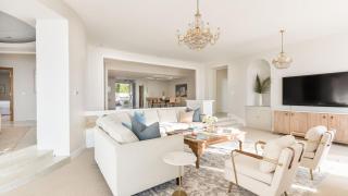 Vista by AvantStay Stunning Estate w Views of the Pacific Ocean Pool Spa - 3