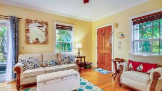 Tumis Time Out by AvantStay Heart Of Old Town w Shared Pool Month Long Stays Only - 5