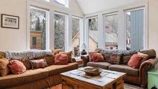 Legacy House by AvantStay Beautiful 4BDR Home in Great Location w Hot Tub - 8