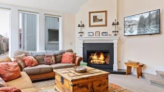 Legacy House by AvantStay Beautiful 4BDR Home in Great Location w Hot Tub - 5