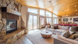 Lakefront Lodge by AvantStay Direct Access to Big Bear Lake Hot Tub Views - 3