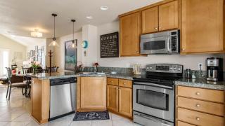 Moonlight by AvantStay Modern Home w Views Direct Access to Rockaway Beach - 3