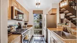 Pinegrove by AvantStay Beautiful Villas Condo just outside Tahoe City - 2