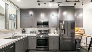 New San Juan 303 by AvantStay Modern Penthouse w Deck Overlooking Main Street - 8