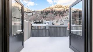 New San Juan 303 by AvantStay Modern Penthouse w Deck Overlooking Main Street - 9