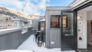 New San Juan 303 by AvantStay Modern Penthouse w Deck Overlooking Main Street - 3