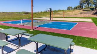 Chateau Syrah by AvantStay Picturesque Estate w Pool Hot Tub Pool Table Table Tennis New Pickleball Court Basketball hoop - 7