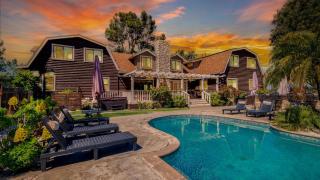 Chateau Syrah by AvantStay Picturesque Estate w Pool Hot Tub Pool Table Table Tennis New Pickleball Court Basketball hoop - 0