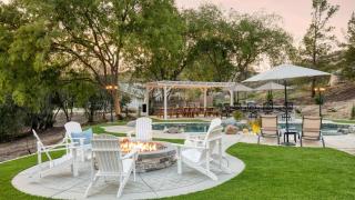 The Riesling Retreat by AvantStay Estate w Pool HotTub Putting Green Pickle Ball Court - 9