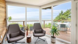 Sunset Cove by AvantStay Beachfront w Balcony - Arch Cape - 4