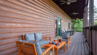 Hickory Ridge by AvantStay Sleeps 20 Incredible Private Elevated Cabin - 7