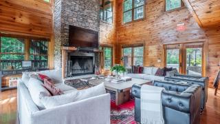 Hickory Ridge by AvantStay Sleeps 20 Incredible Private Elevated Cabin - 5