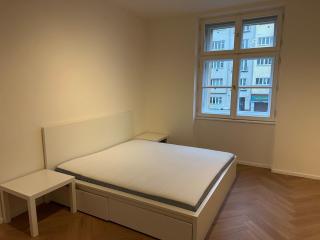 Modern City Apartment with Balcony - 9