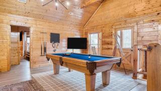 Brookshore by AvantStay Relaxing Backyard Creek 10mins from Pigeon Forge - 4