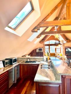 Private 1,000 Sq Ft Waterfront Loft - 6