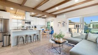 Mission Point 2 by AvantStay Mission Beach Home w Large Balcony Steps to Beach - San Diego - 0