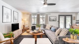 Quiet River Bend Cabin by AvantStay 35 Mins to Mt Bachelor 10 Mins to Town Centre Hot Tub - Bend - 4