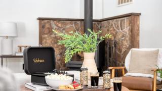 Quiet River Bend Cabin by AvantStay 35 Mins to Mt Bachelor 10 Mins to Town Centre Hot Tub - Bend - 3