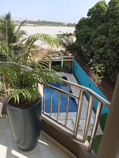 LA Maison Sur Le Fleuve - 2