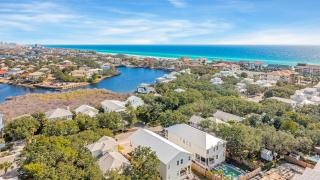 Clear Sky by AvantStay Sleeps 20 5 Min Walk to the Beach - 8