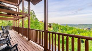 HotTub Sauna Pool Table Views Mins to Downtown Gatlingburg Hollows Haven - 6