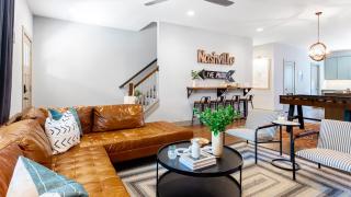 Waverly by AvantStay Nashville-Inspired Townhome w Luxury Kitchen Pool Table - 2