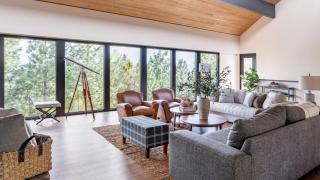 Big Sky by AvantStay Mountain Home w Great Views Hot Tub Al Fresco Dining - 4