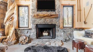 Base Camp by AvantStay Magical Cabin w Sauna Hot Tub Close to Snow Golf - Sunriver - 2