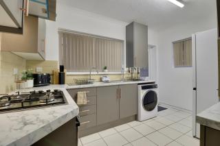 Comfort Living Contractor Rooms - Portsmouth - 1