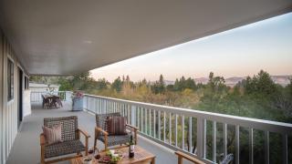 Vino Blanco by AvantStay Private Wine Country Home w Mtn Views Deck - 1