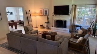 Elegant Wine Country Retreat with Pool Fireplace Scenic Deck Views - 1