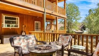Zen Den by AvantStay Entertainers Home in Ideal Big Bear Location w Hot Tub - 7