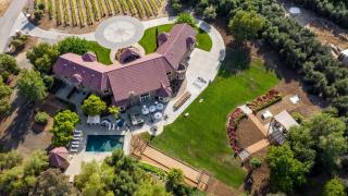 Wilson Creek Manor Sleeps 20 • Vineyard Estate w Resort Pool Spa Game Room - 9