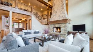 High Meadow by AvantStay Alpine Views w Indoor Pool Hot Tub Open Floor Plan - 4