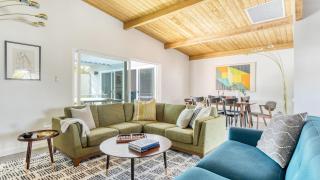 Lloyd by AvantStay Palm Spring Paradise w Pool Large Yard Table Tennis Permit3779 - 3