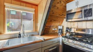 Horizon by AvantStay Stunning A-frame Cabin w Hot Tub Billiards Lake Views - Tahoe City - 3