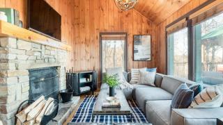 Fontana by AvantStay Gorgeous Mountain Cabin w Views Hot Tub Game Room - 9