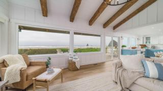 Driftaway by AvantStay Direct Cannon Beach Access w Stunning Views - Cannon Beach - 5